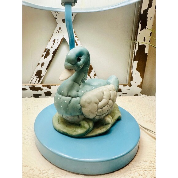 Vintage RARE Blue and Lavender Goose Lamp 14 inches - Picture 3 of 8